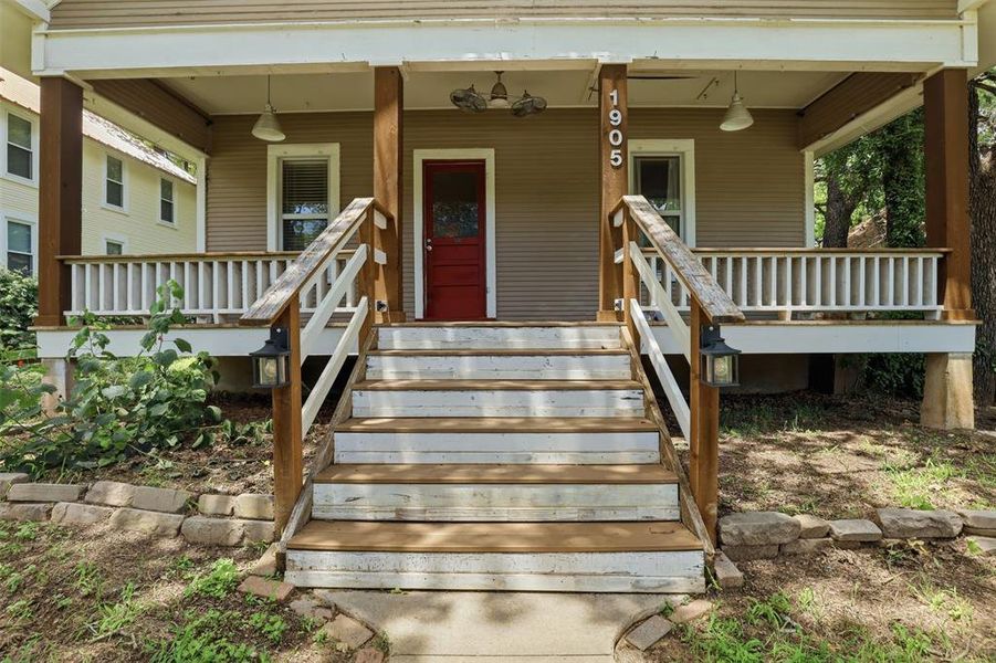 Exterior details and patio area of a home in , Weatherford (Image 17). Exterior details and patio area of a home in , Weatherford (Image 17).