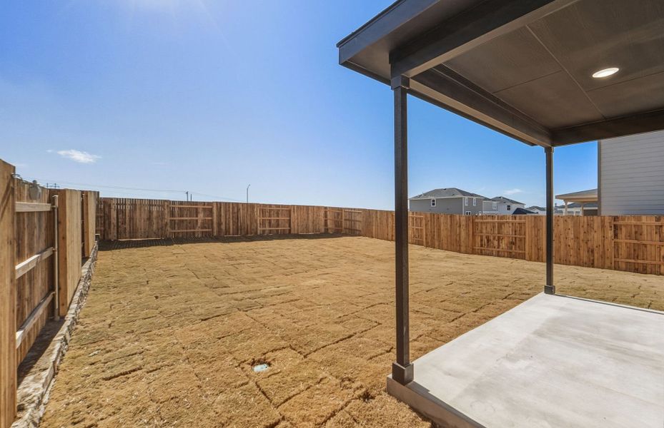 Exterior details and patio area of a home in Sunfield, Buda (Image 4).