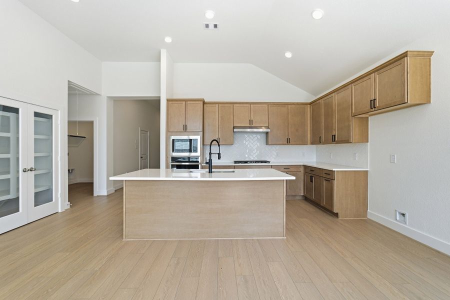 Furnished interior view inside a new home in Pecan Estates, Crosby (Image 7).