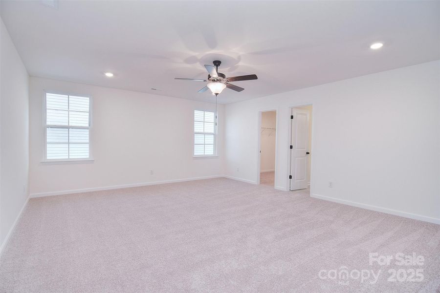 Spacious, unfurnished interior of a new home in Larkin, Statesville (Image 31).
