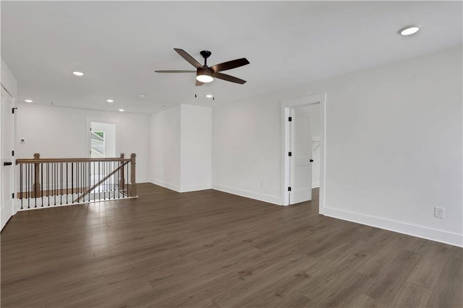 Spacious, unfurnished interior of a new home in Twin Lakes, Hoschton (Image 52).