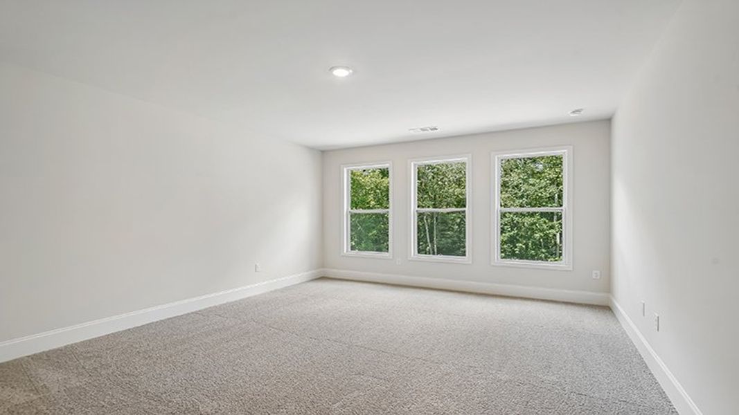 Representative unfurnished interior of a home built from the Sonoma by D.R. Horton in Thalley Creek Estates, Cumming (Image 22).