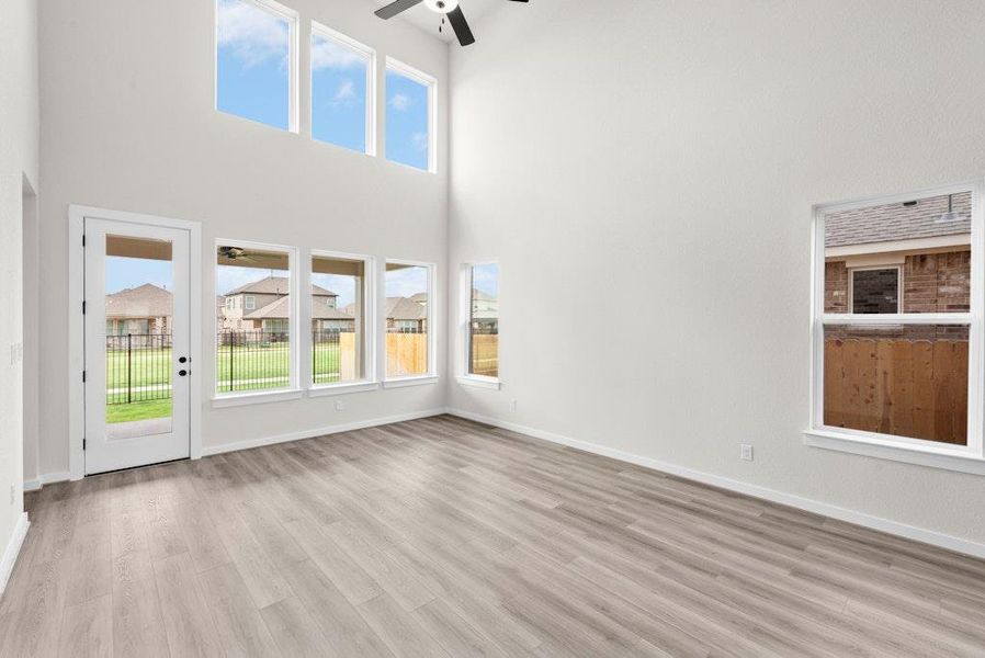 Spacious, unfurnished interior of a new home in University Heights, Round Rock (Image 22). Spacious, unfurnished interior of a new home in University Heights, Round Rock (Image 22).
