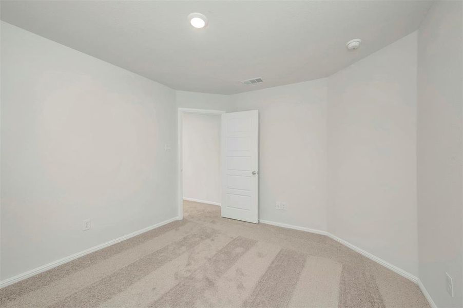 Spacious, unfurnished interior of a new home in The Preserve, Justin (Image 23).