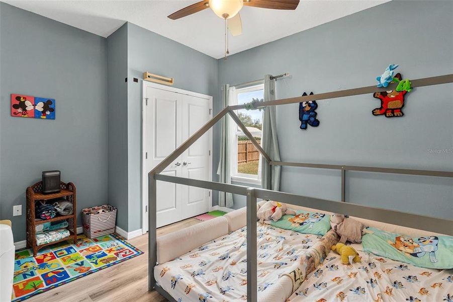 Furnished interior view inside a new home in , Umatilla (Image 18).