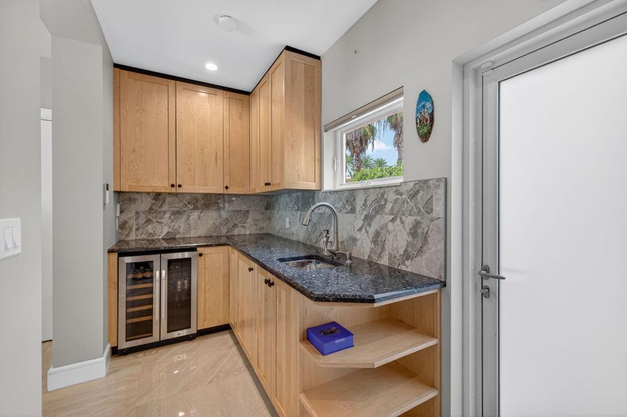 Furnished interior view inside a new home in , Fort Lauderdale (Image 37).