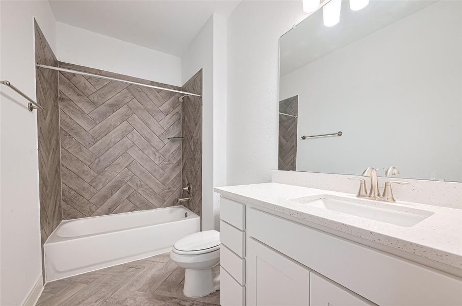 Furnished interior view inside a new home in Lago Mar, Texas City (Image 15).