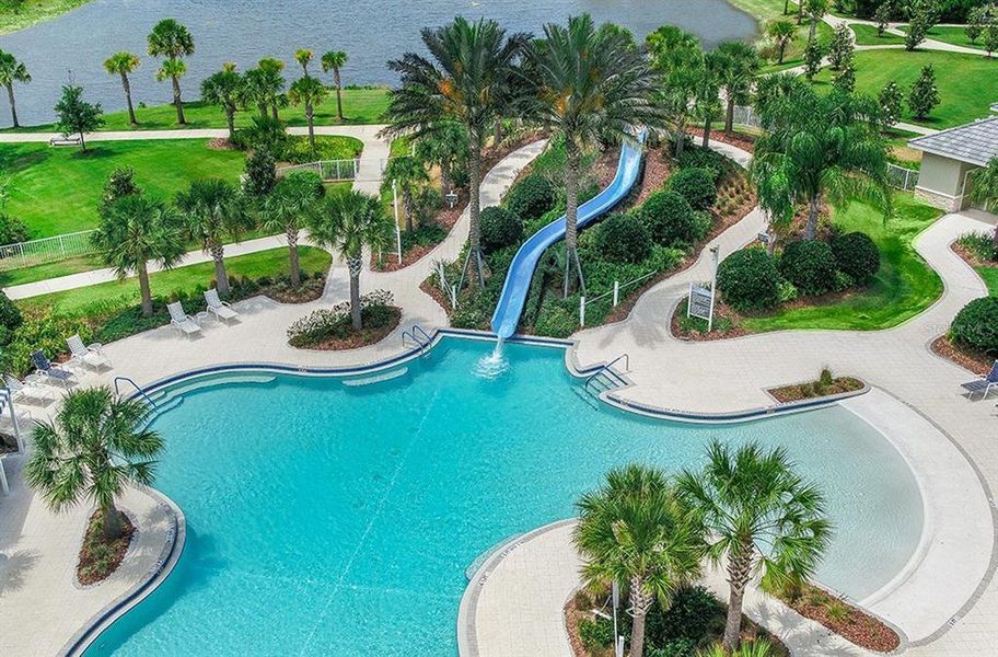 Community amenities in Grand Palm, Venice (Image 3).