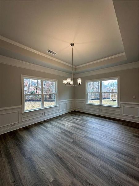 Spacious, unfurnished interior of a new home in Mirror Lake at South Harbour, Villa Rica (Image 13).