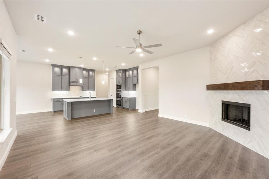 Spacious, unfurnished interior of a new home in Ridgepoint, Midlothian (Image 19).