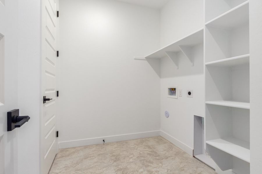 Spacious, unfurnished interior of a new home in Estrella, Goodyear (Image 21). Spacious, unfurnished interior of a new home in Estrella, Goodyear (Image 21).