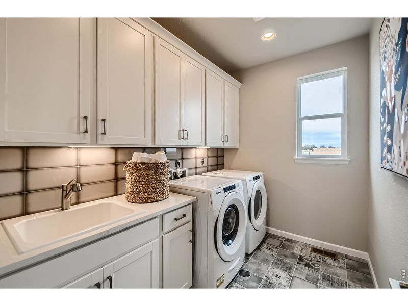 Furnished interior view inside a new home in Country Club Reserve, Fort Collins (Image 16).