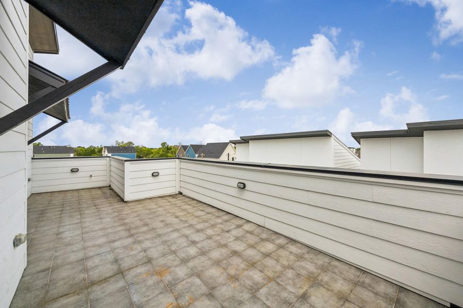 The huge rooftop terrace has plenty of room for a seating and dining area and there is a gas outlet for a grill. Perfect place to lounge and entertain in the fresh air. The huge rooftop terrace has plenty of room for a seating and dining area and there is a gas outlet for a grill. Perfect place to lounge and entertain in the fresh air.