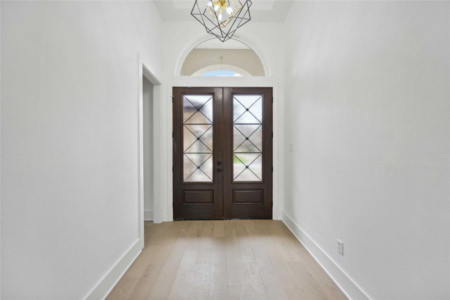 Spacious, unfurnished interior of a new home in , Houston (Image 10).