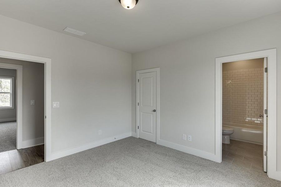 Spacious, unfurnished interior of a new home in , Buford (Image 38).