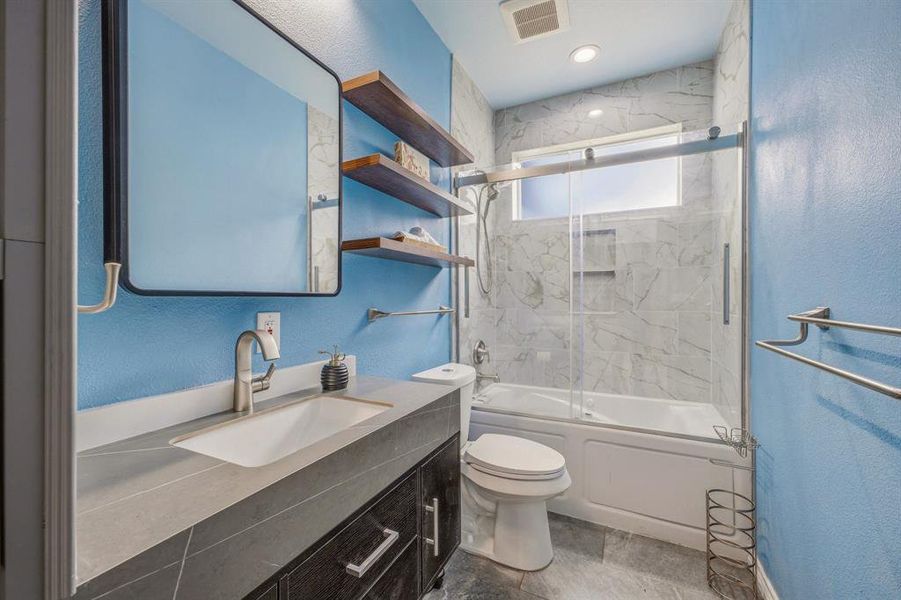 Left Side Downstairs Bathroom Left Side Downstairs Bathroom