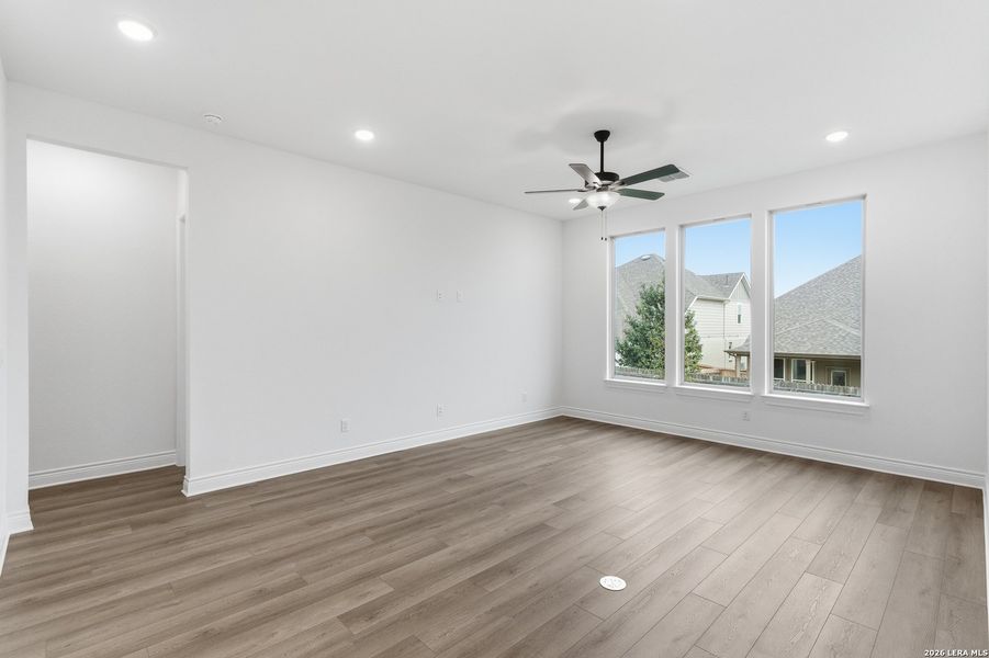 Spacious, unfurnished interior of a new home in Corley Farms, Boerne (Image 24). Spacious, unfurnished interior of a new home in Corley Farms, Boerne (Image 24).