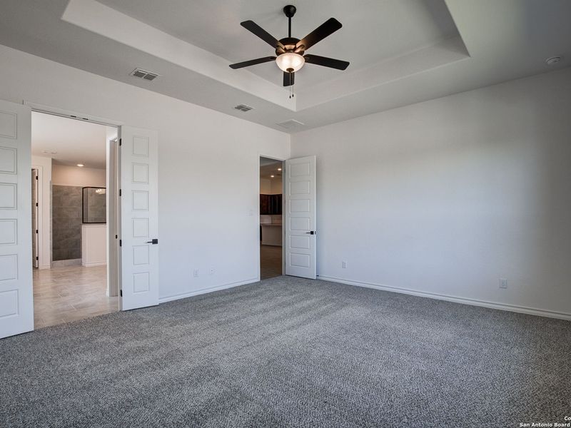 Spacious, unfurnished interior of a new home in The Reserve at Potranco Oaks, Castroville (Image 37).