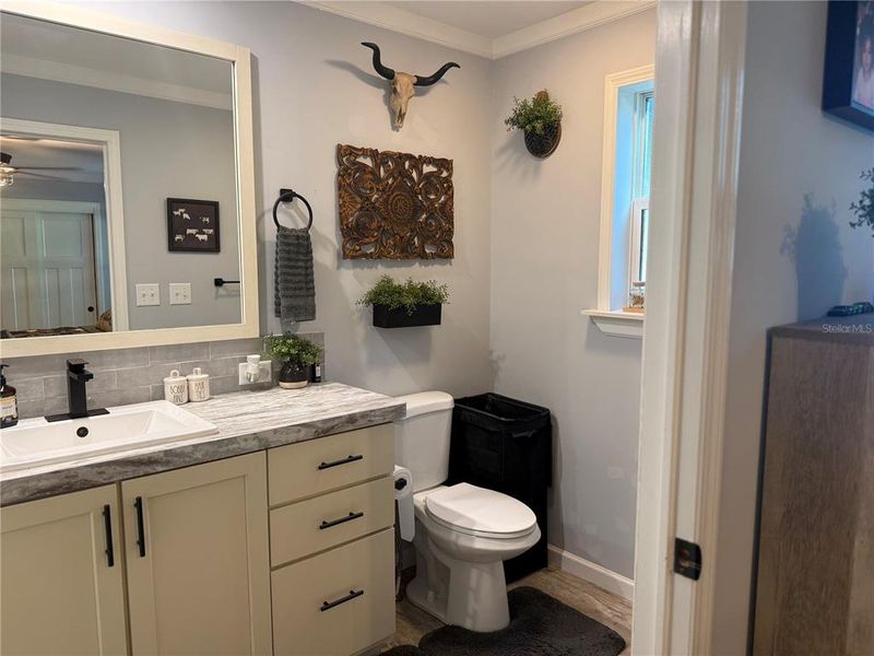 Furnished interior view inside a new home in , Plant City (Image 10).