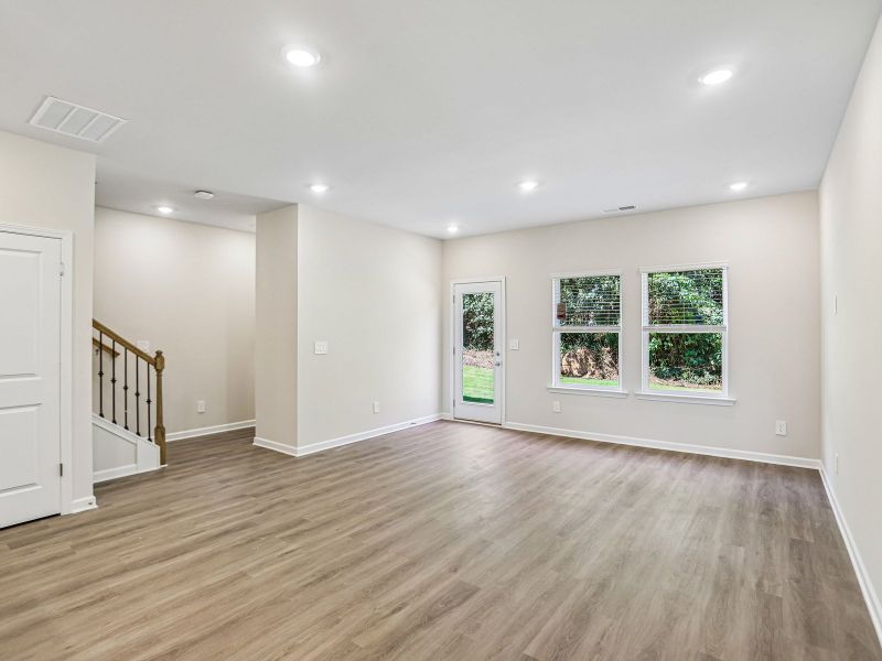 Spacious, unfurnished interior of a new home in Artisan Walk, Fairburn (Image 9).