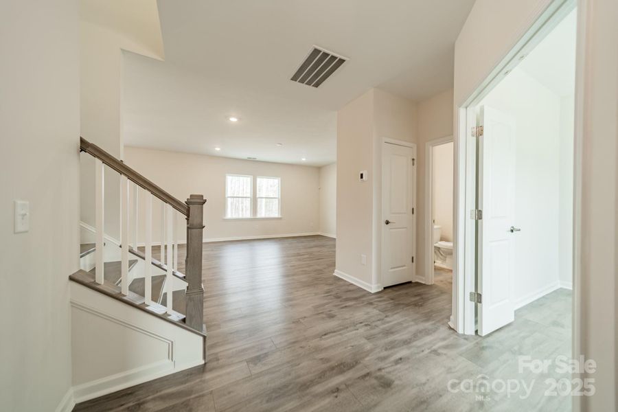 Spacious, unfurnished interior of a new home in Stewarts Landing, Charlotte (Image 15).