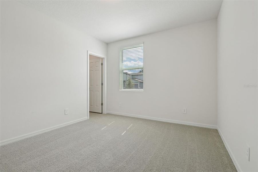 Spacious, unfurnished interior of a new home in The Reserve at Twin Lakes, St. Cloud (Image 24).