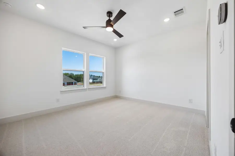 Spacious, unfurnished interior of a new home in The Parks at Wilson Creek, Celina (Image 49). Spacious, unfurnished interior of a new home in The Parks at Wilson Creek, Celina (Image 49).