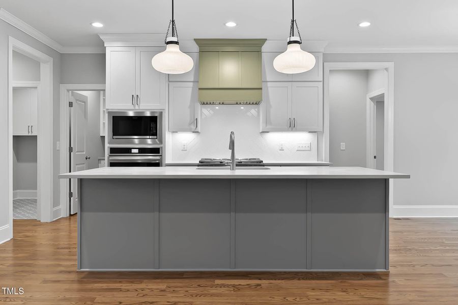 Large Granite Top Island