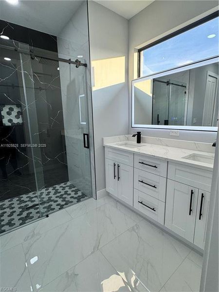 Furnished interior view inside a new home in , Lehigh Acres (Image 6).