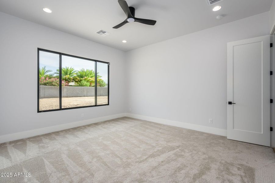 21-web-or-mls-RunawayBay-15