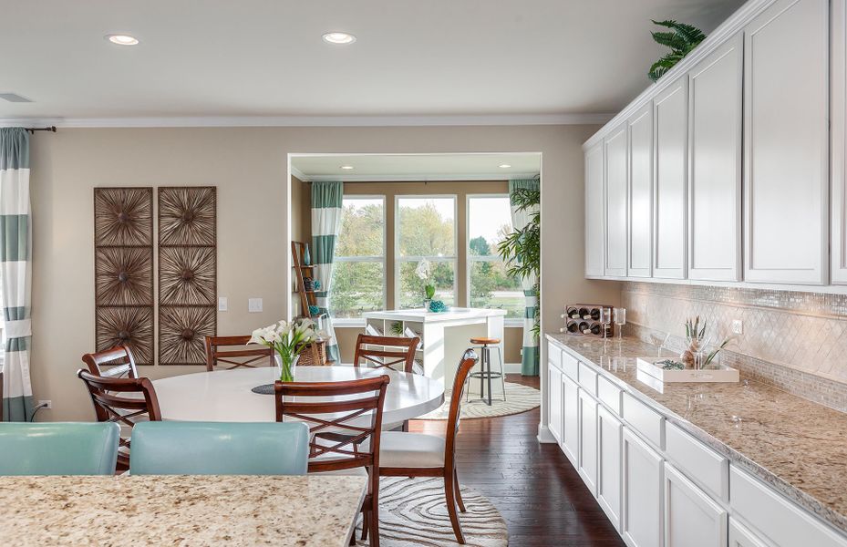 Open Kitchen with Large Island