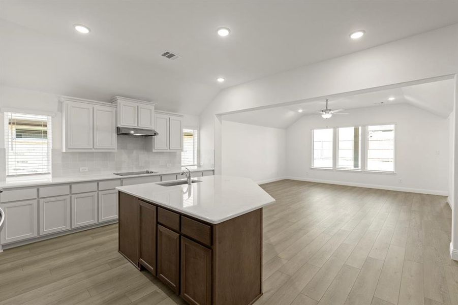 05_ 1404 Elle Lane, Aubrey TX 05_ 1404 Elle Lane, Aubrey TX