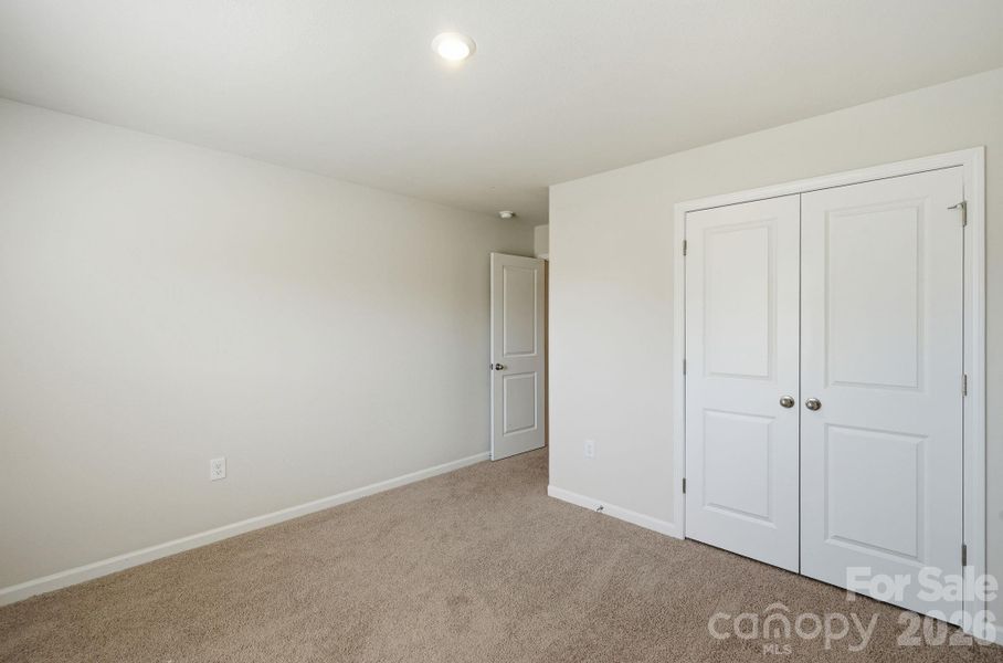 Spacious, unfurnished interior of a new home in , Shelby (Image 27).