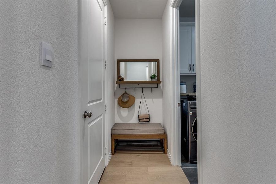 Furnished interior view inside a new home in Reunion 60s, Rhome (Image 16).