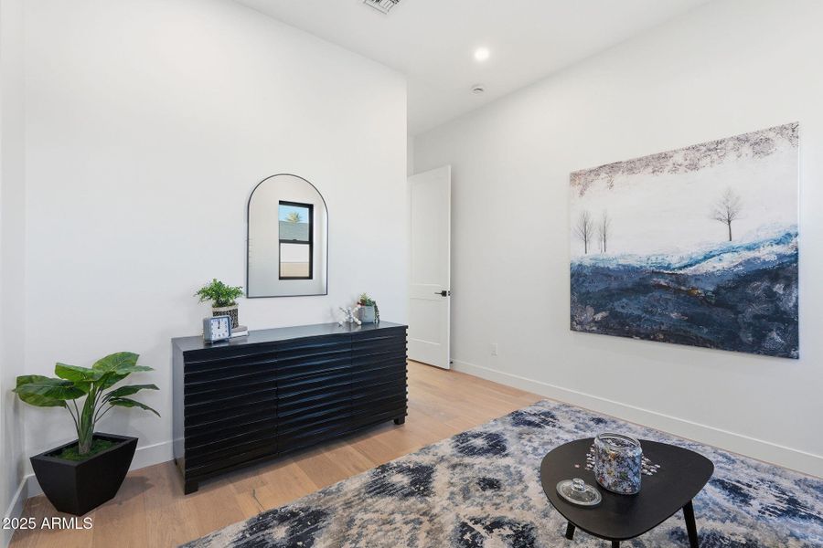 Downstairs bed 1 Downstairs bed 1