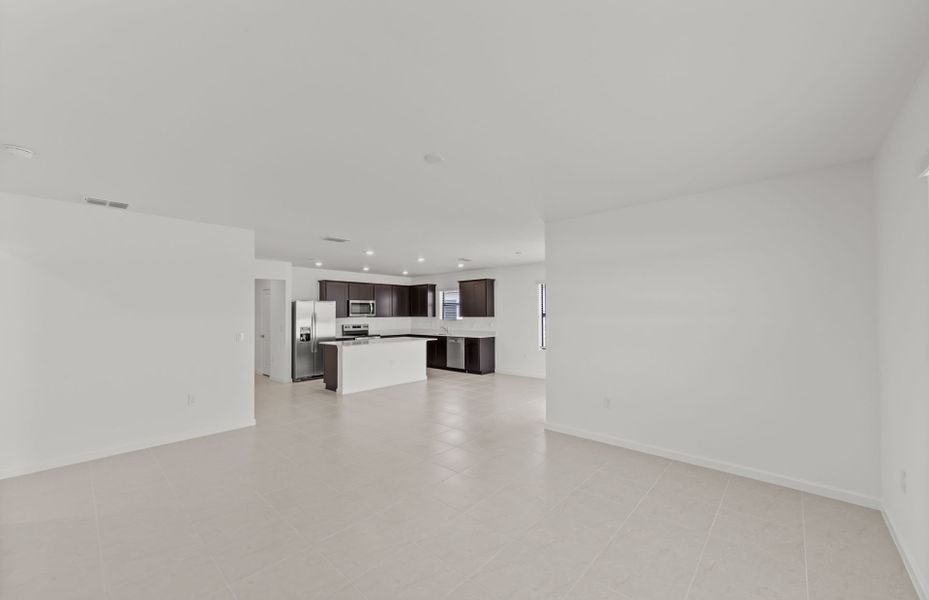 Spacious, unfurnished interior of a new home in Caloosa Cove, Labelle (Image 18). Spacious, unfurnished interior of a new home in Caloosa Cove, Labelle (Image 18).
