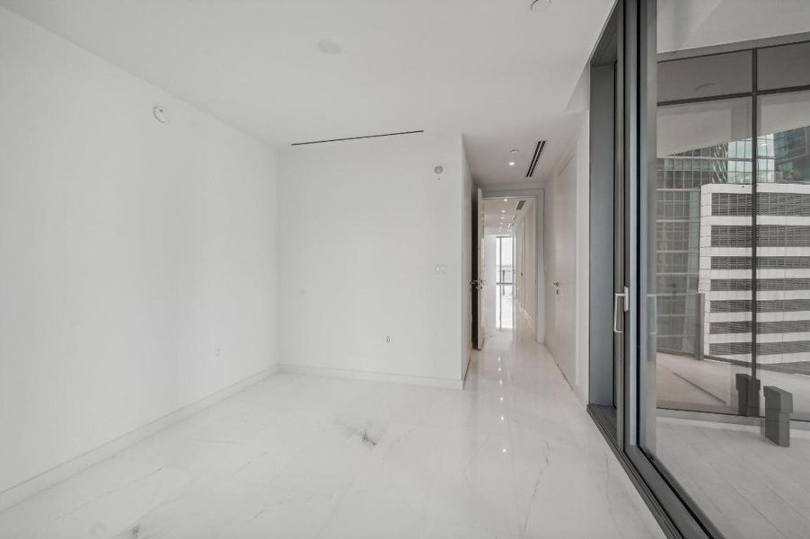 Biscayne Blvd Way 1907-029