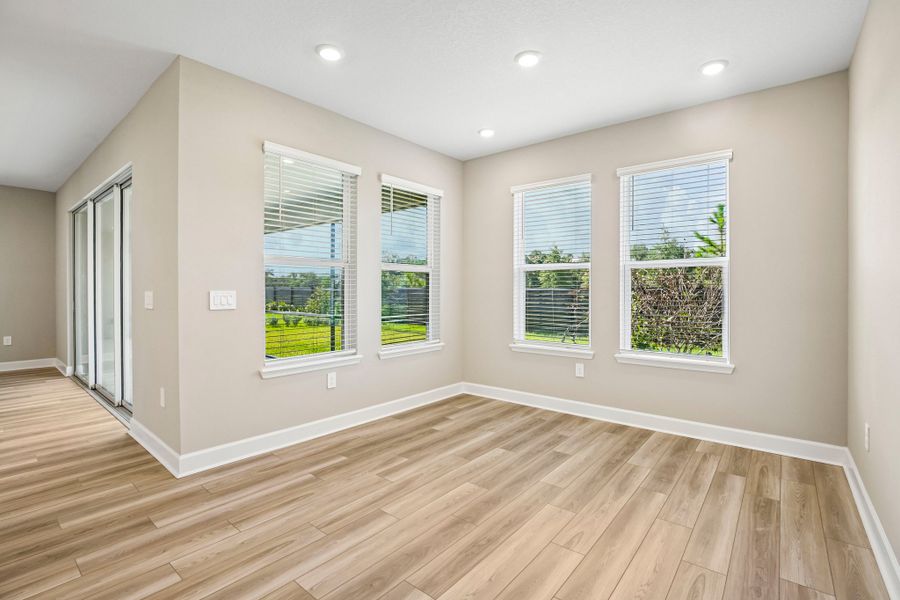 Spacious, unfurnished interior of a new home in Firethorn, Parrish (Image 16).