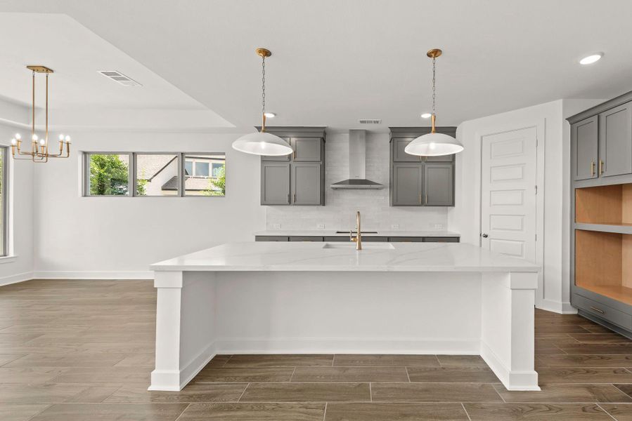 Representative image. Features, specifications, selections and colors may vary. Representative image. Features, specifications, selections and colors may vary.