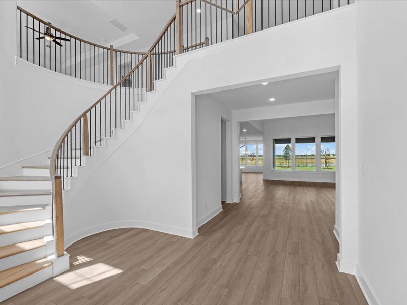 Spacious, unfurnished interior of a new home in Dunham Pointe, Cypress (Image 19).