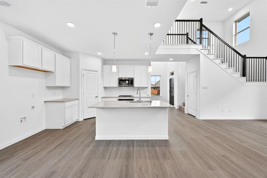 Furnished interior view inside a new home in Tarrytown, Crowley (Image 5).