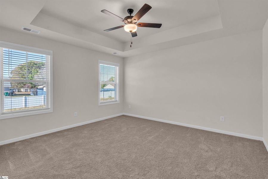 Spacious, unfurnished interior of a new home in Halton Oaks, Spartanburg (Image 22).