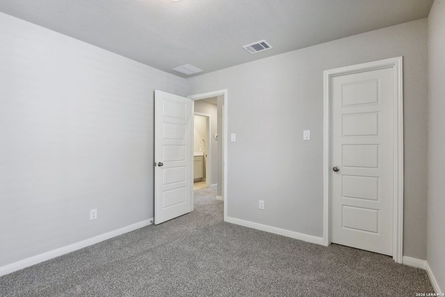 Spacious, unfurnished interior of a new home in Kallison Ranch, San Antonio (Image 26).