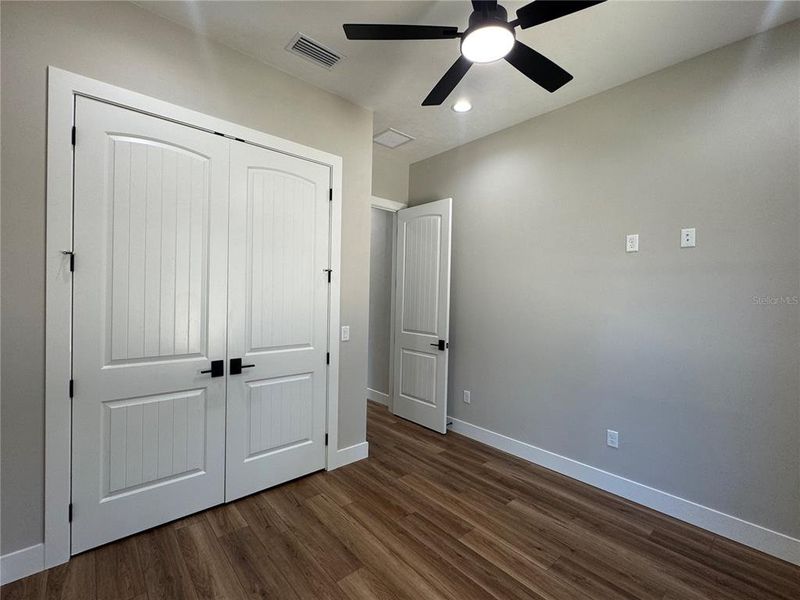 Spacious, unfurnished interior of a new home in , Chiefland (Image 48).