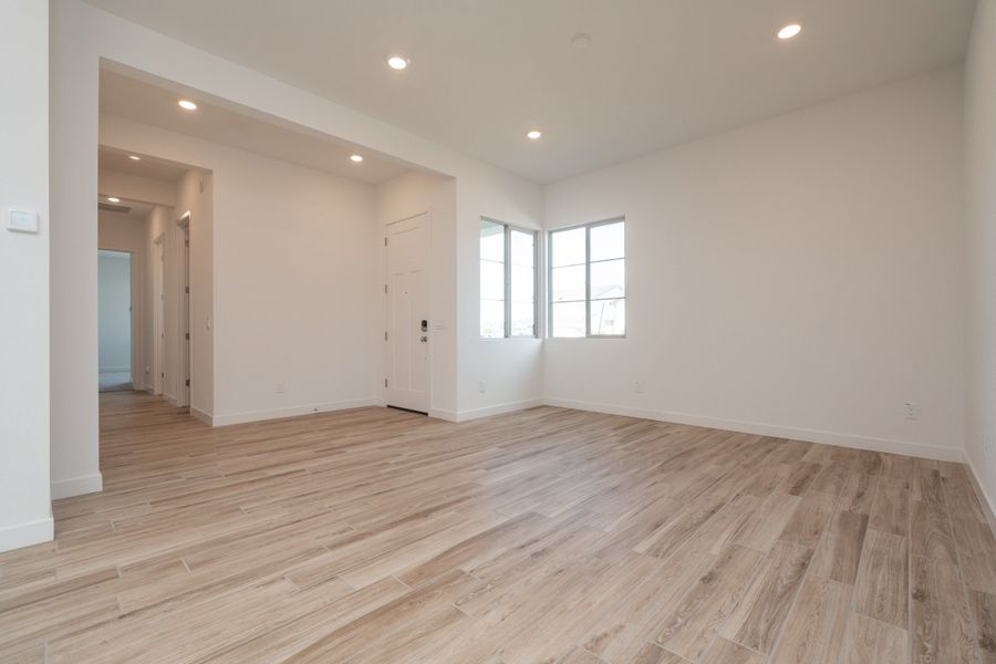 Spacious, unfurnished interior of a new home in Waterston Central, Gilbert (Image 11). Spacious, unfurnished interior of a new home in Waterston Central, Gilbert (Image 11).
