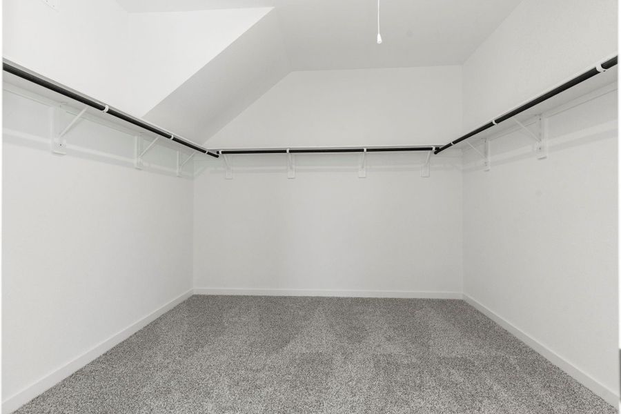 Spacious, unfurnished interior of a new home in Tamarron, Fulshear (Image 22).