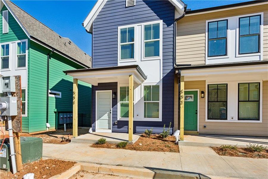 Exterior details and patio area of a home in Avenue at Oakland City, Atlanta (Image 2).