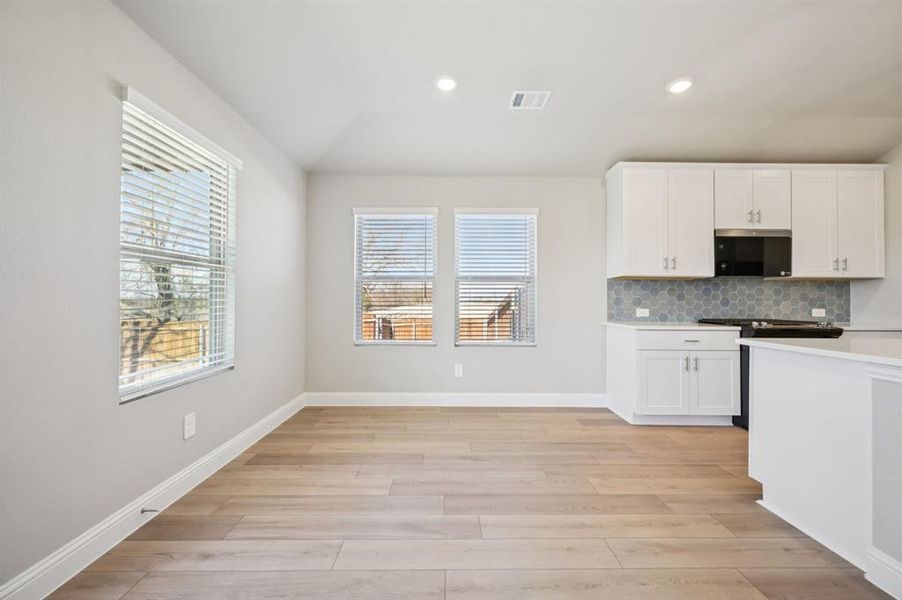 Photo is not of the actual home, but is an inspirational photo of builder’s model home and may depict options, furnishings, and/or decorator features that are not included.