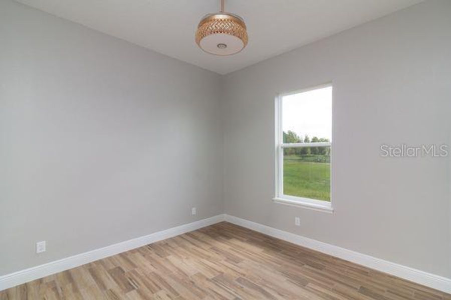 Spacious, unfurnished interior of a new home in , Leesburg (Image 23).