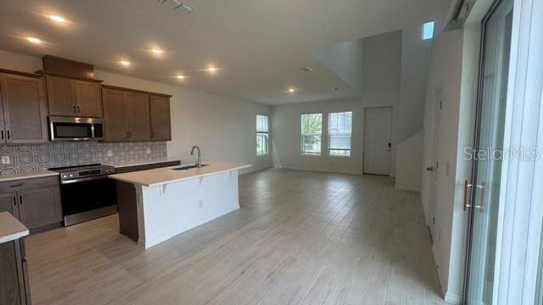 Image 10 of a home in Cypress Bluff.